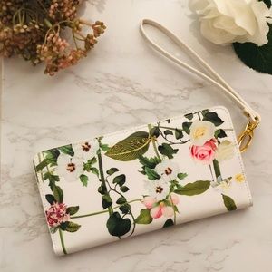 🌸 Ted Baker Floral Wallet 🌸
